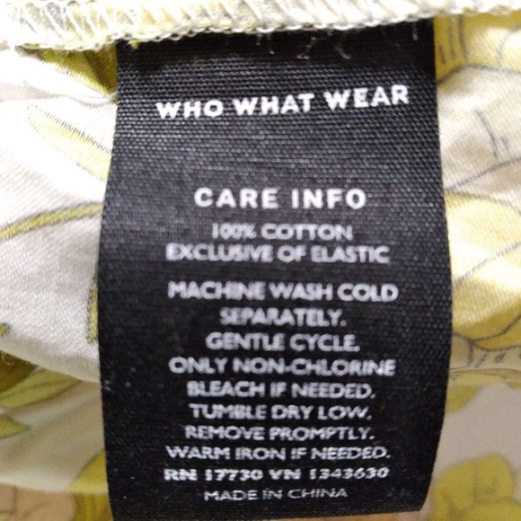 NWT WHO WHAT WEAR  ( M ) Floral Puff Sleeve Smocked Peplum Top - Picture 9 of 9